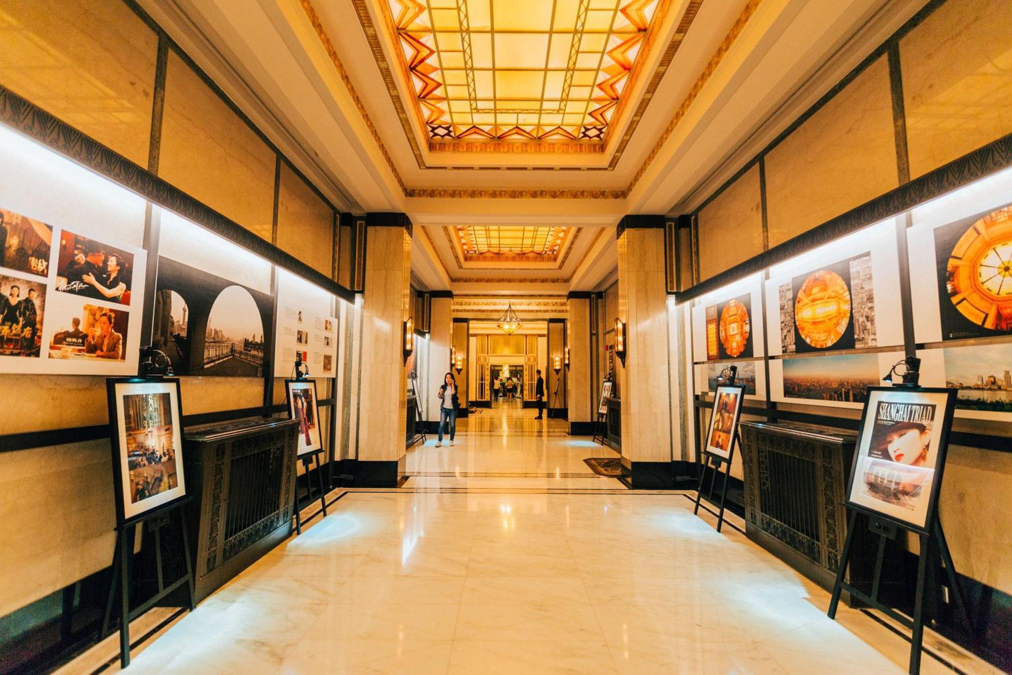 Fairmont Peace Hotel On The Bund Шанхай Экстерьер фото